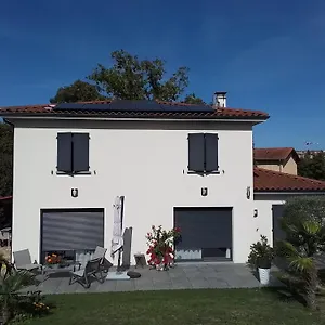 L'olivier Homestay Mornant