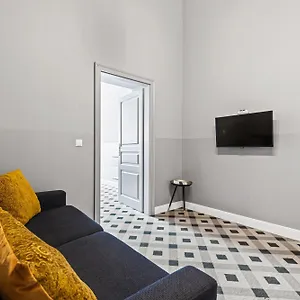 Ελέγξτε τη διαθεσιμότητα