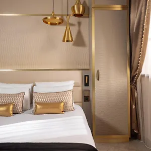 Hotel Niepce Paris, Curio Collection By Hilton